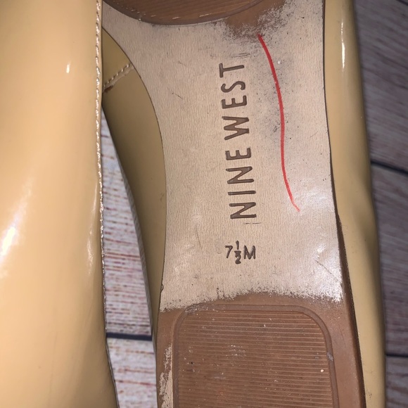 Nine West Nude Flats - Picture 8 of 8